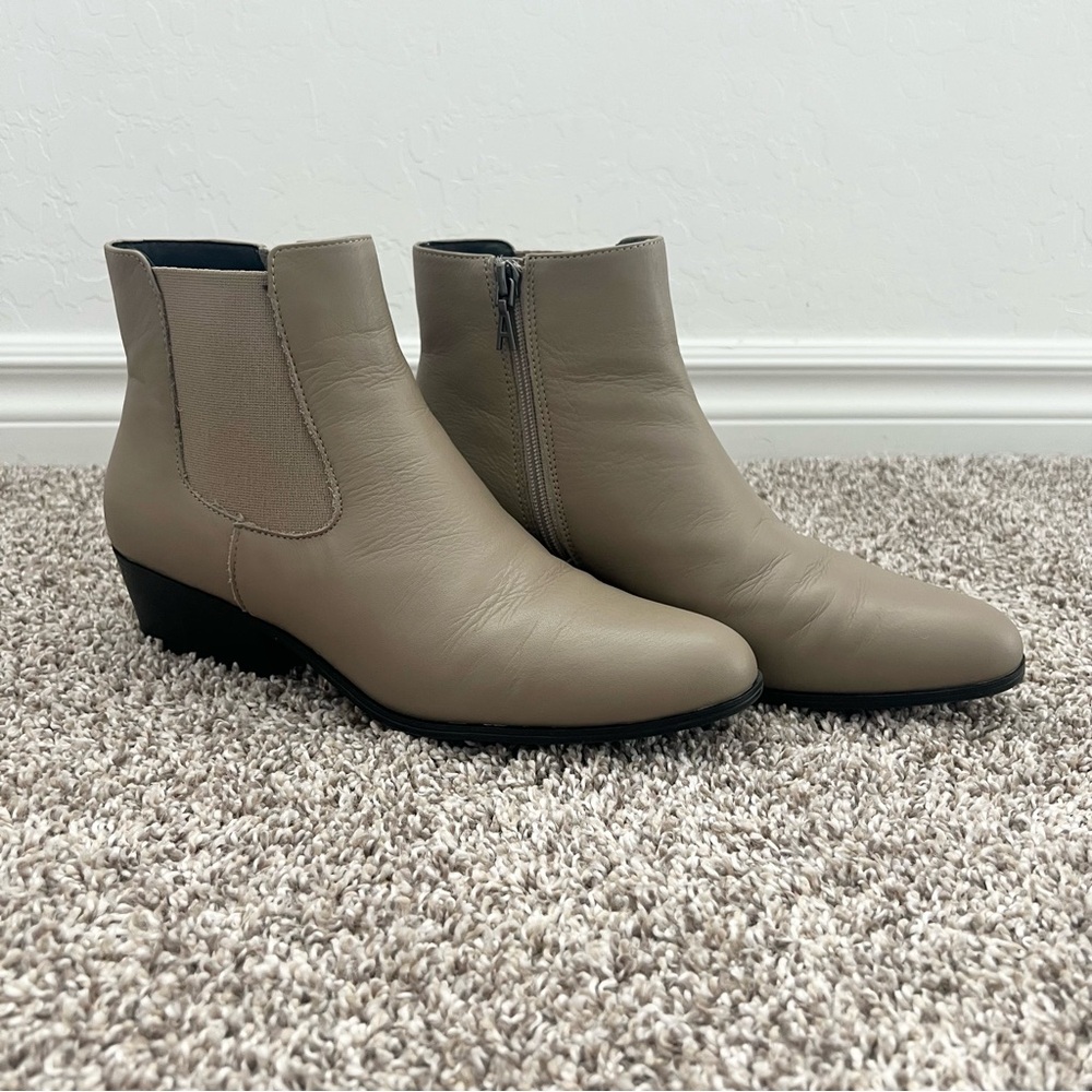 Aerosoles Mid Calf Boot in a Light Grey Leather